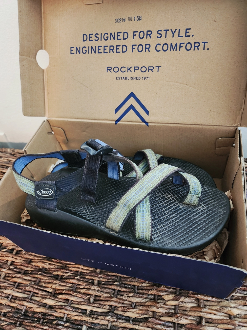 Chaco Womens Black Sandals with Green-Blue Straps